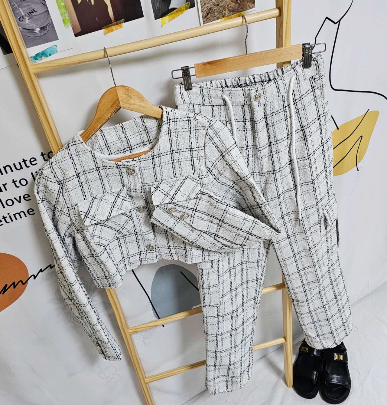 白色