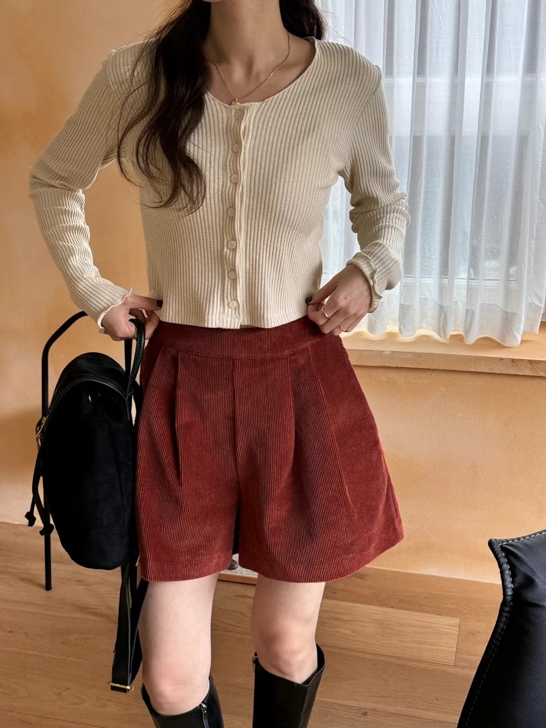 白色