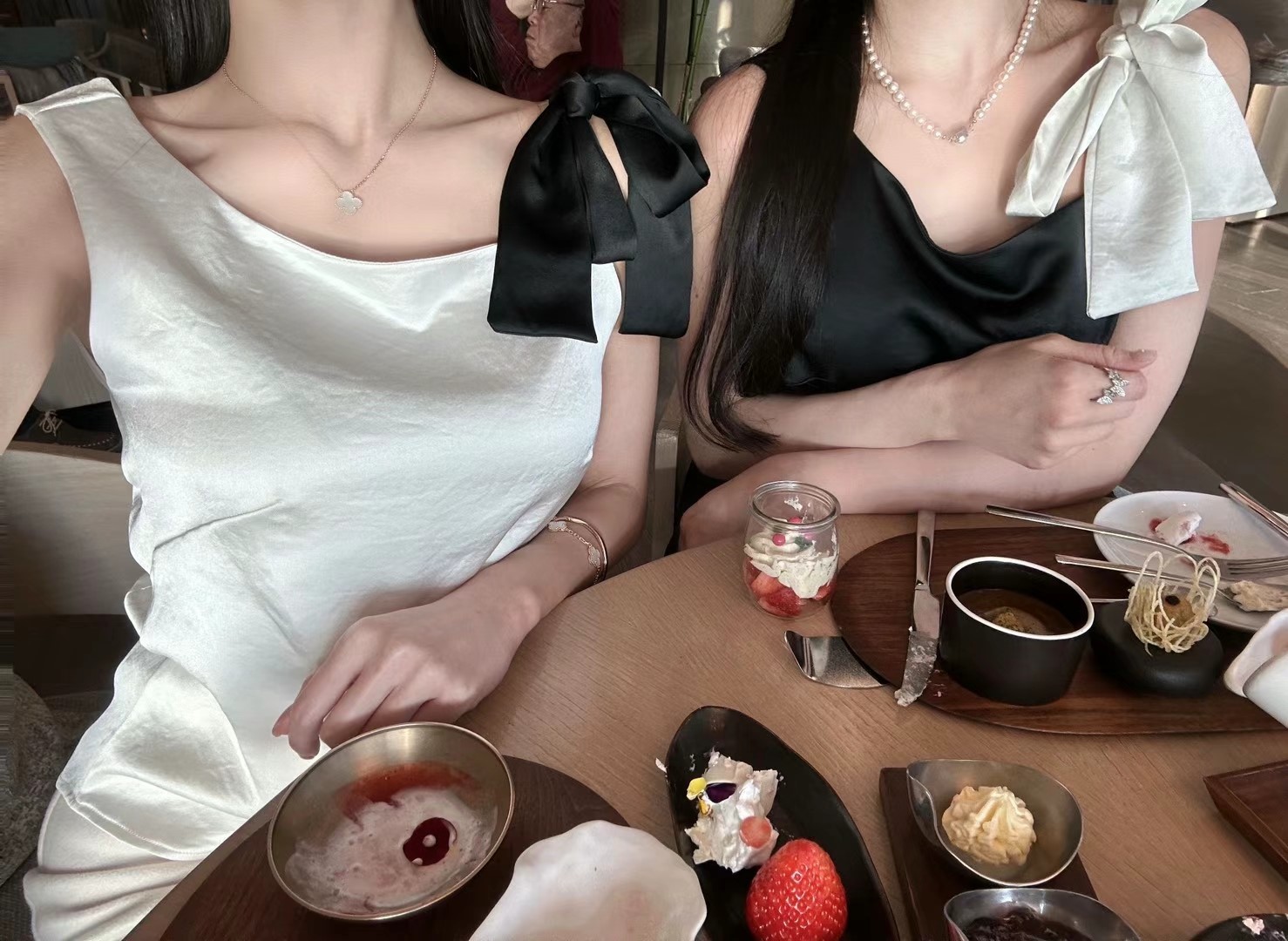 白色