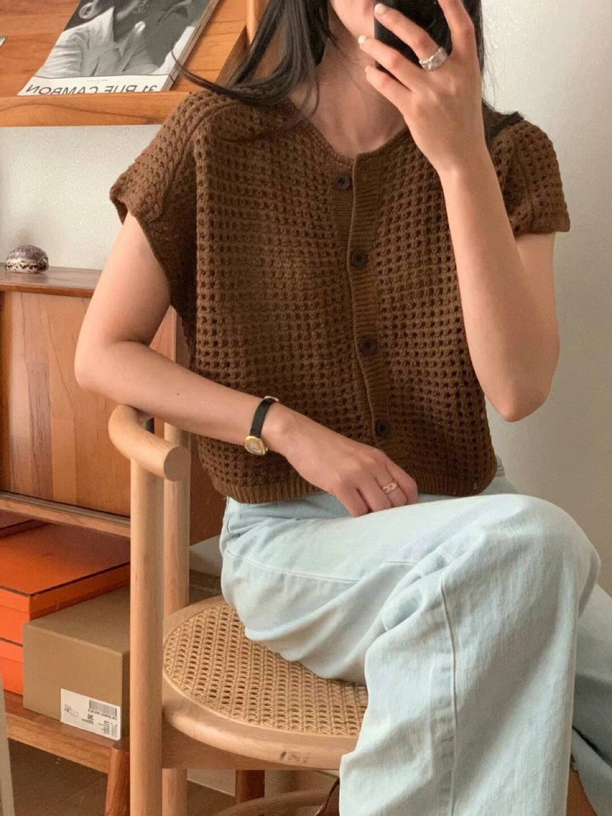深棕色