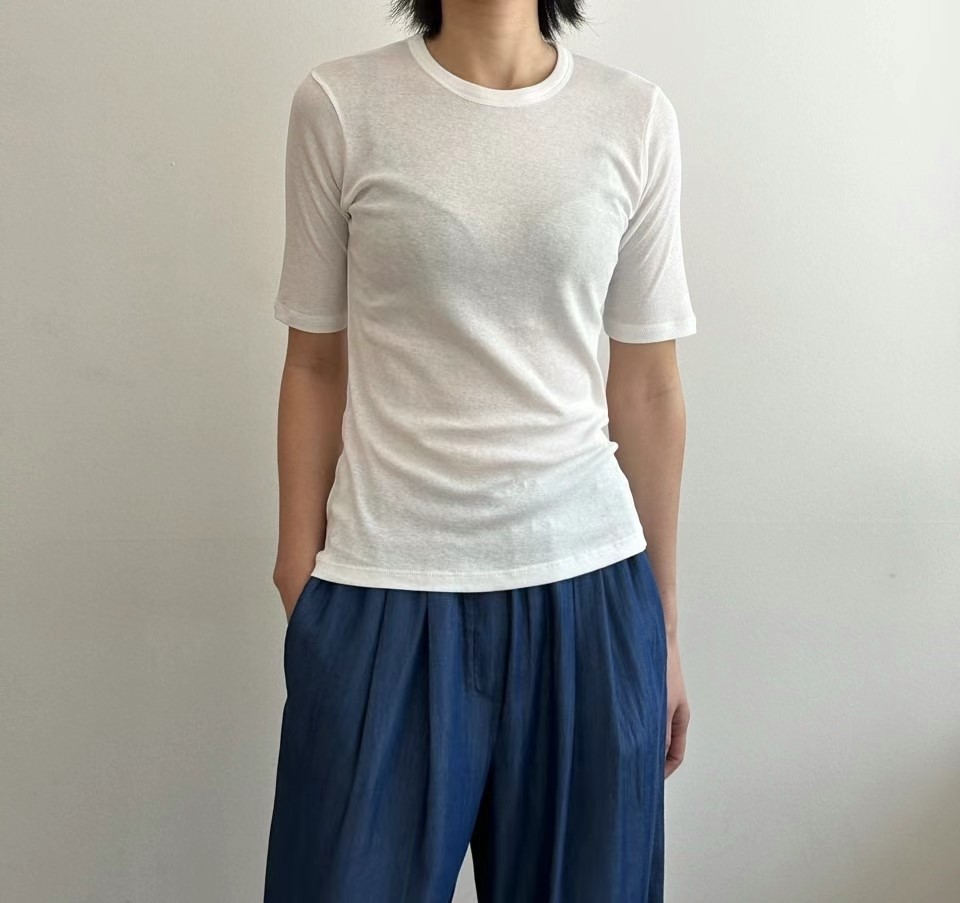 白色