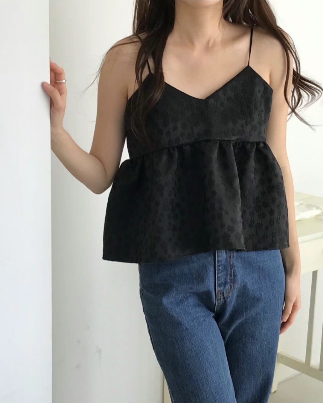 黑色