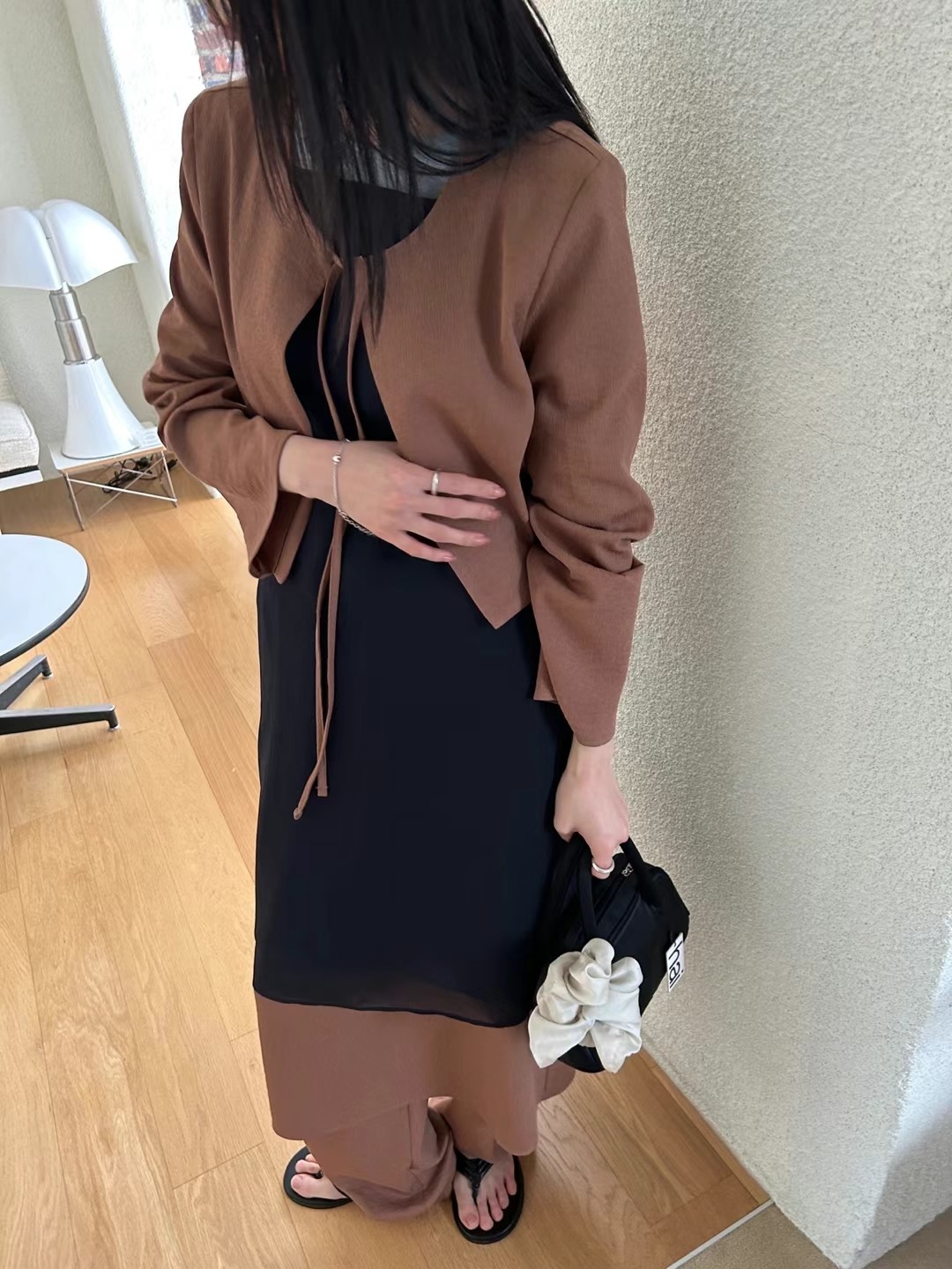 深棕色
