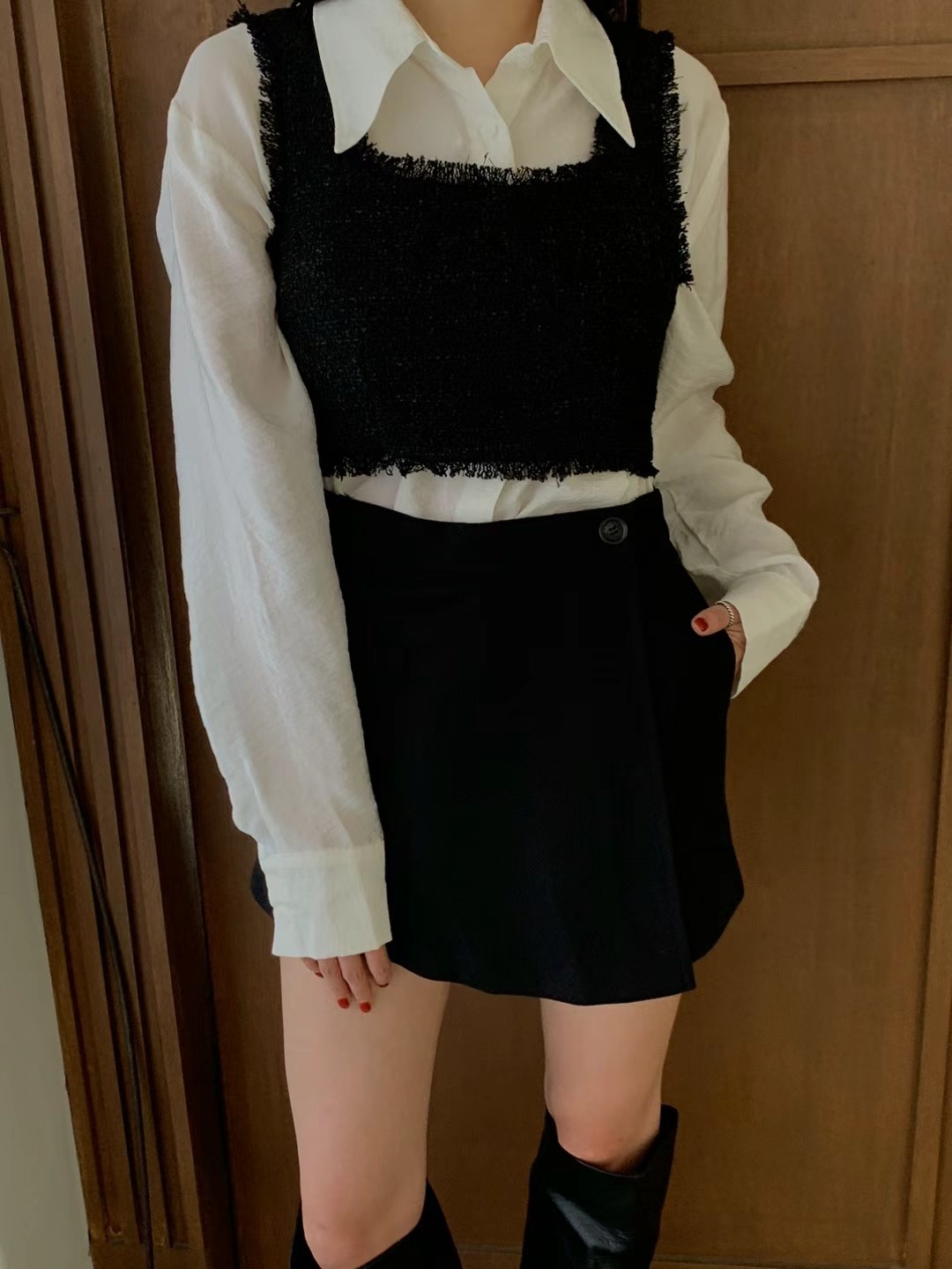 黑色