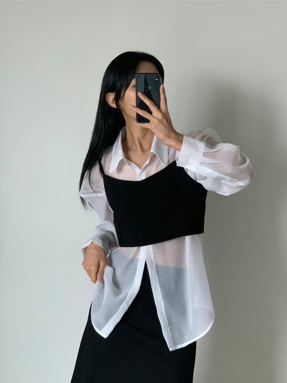 黑色