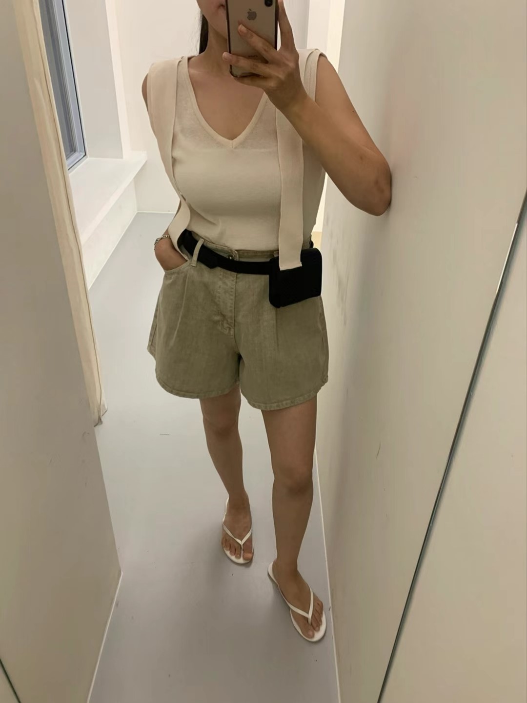 白色