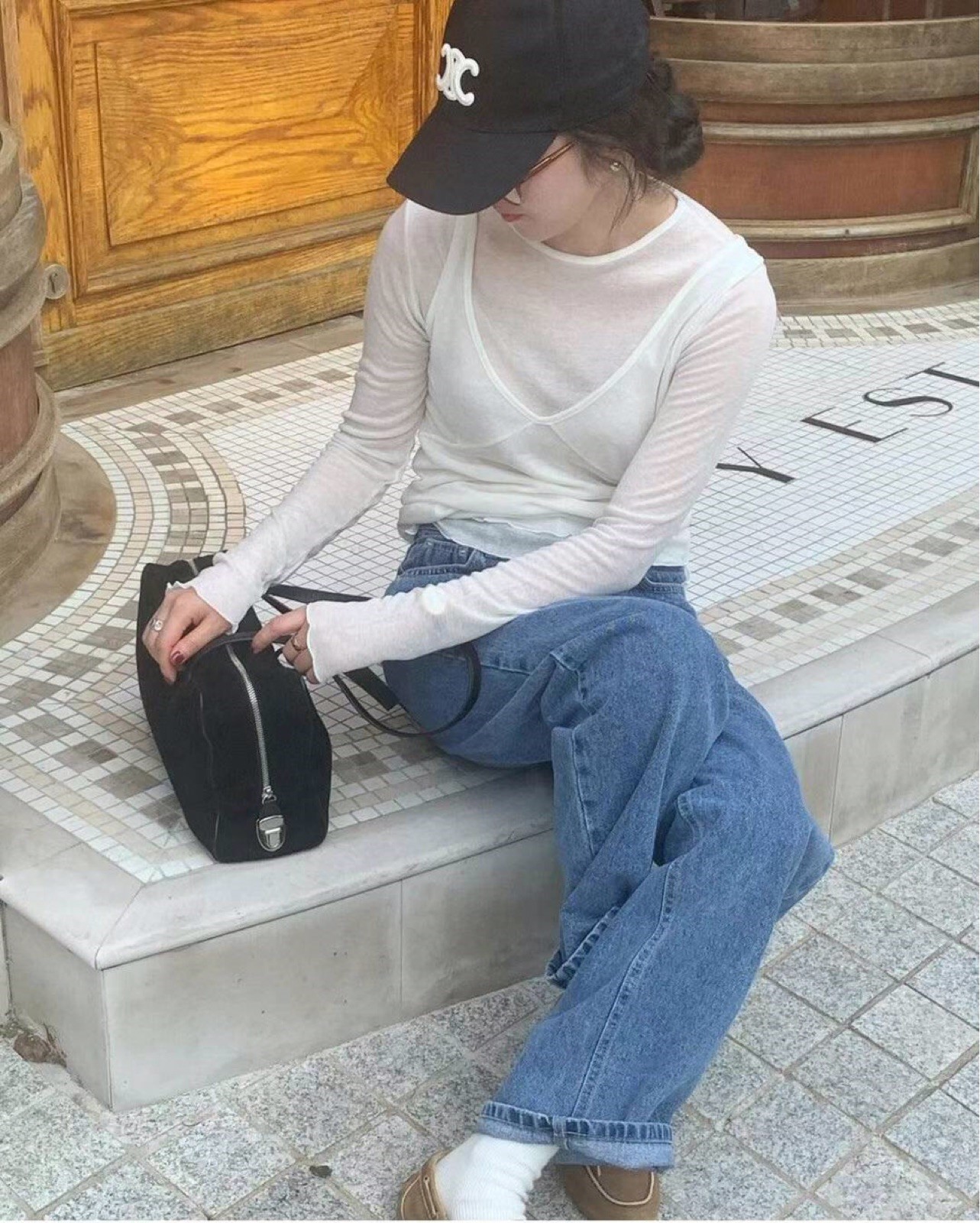 白色