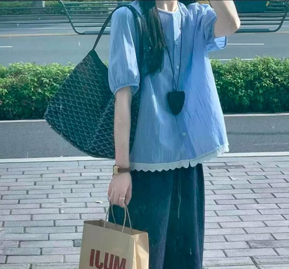 蓝色