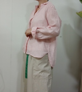 粉红色