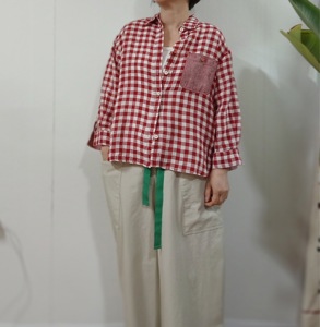 红色