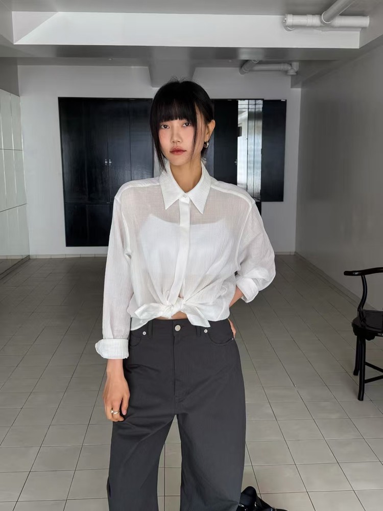白色