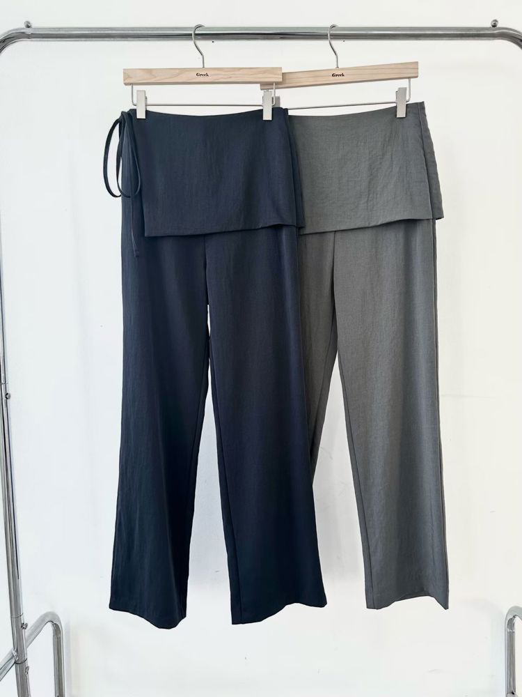 灰色
