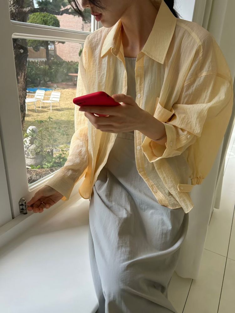 黄色