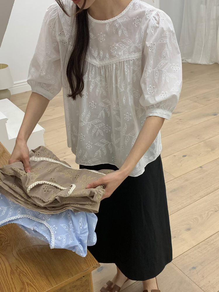 白色