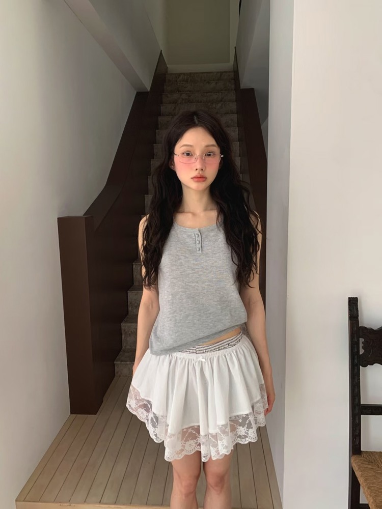 灰色