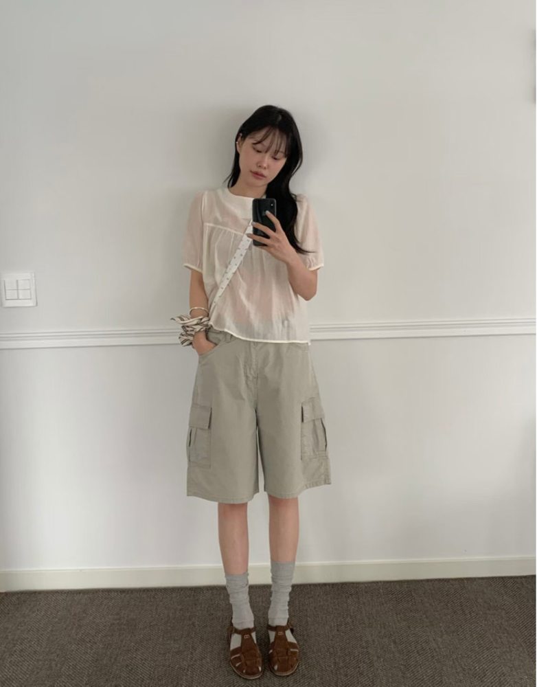 白色
