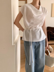 白色