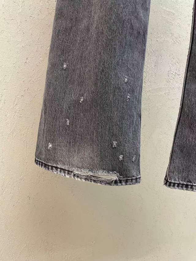 深灰