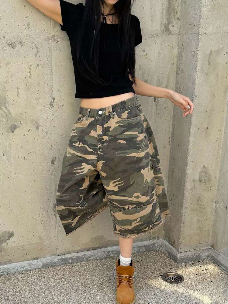 军绿色