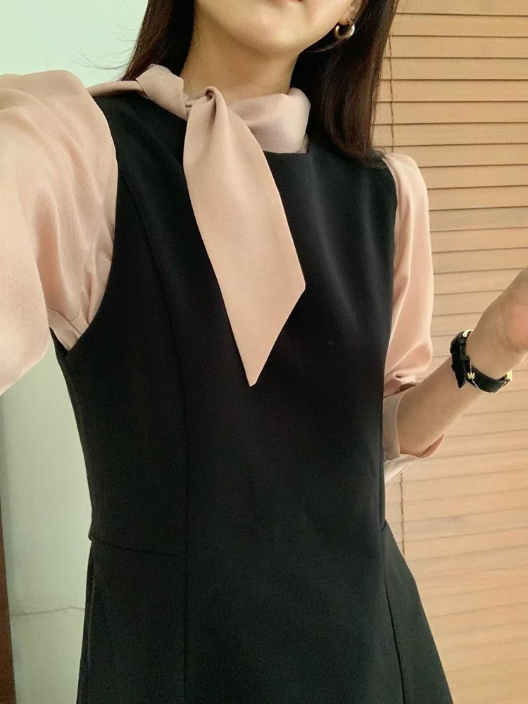 黑色