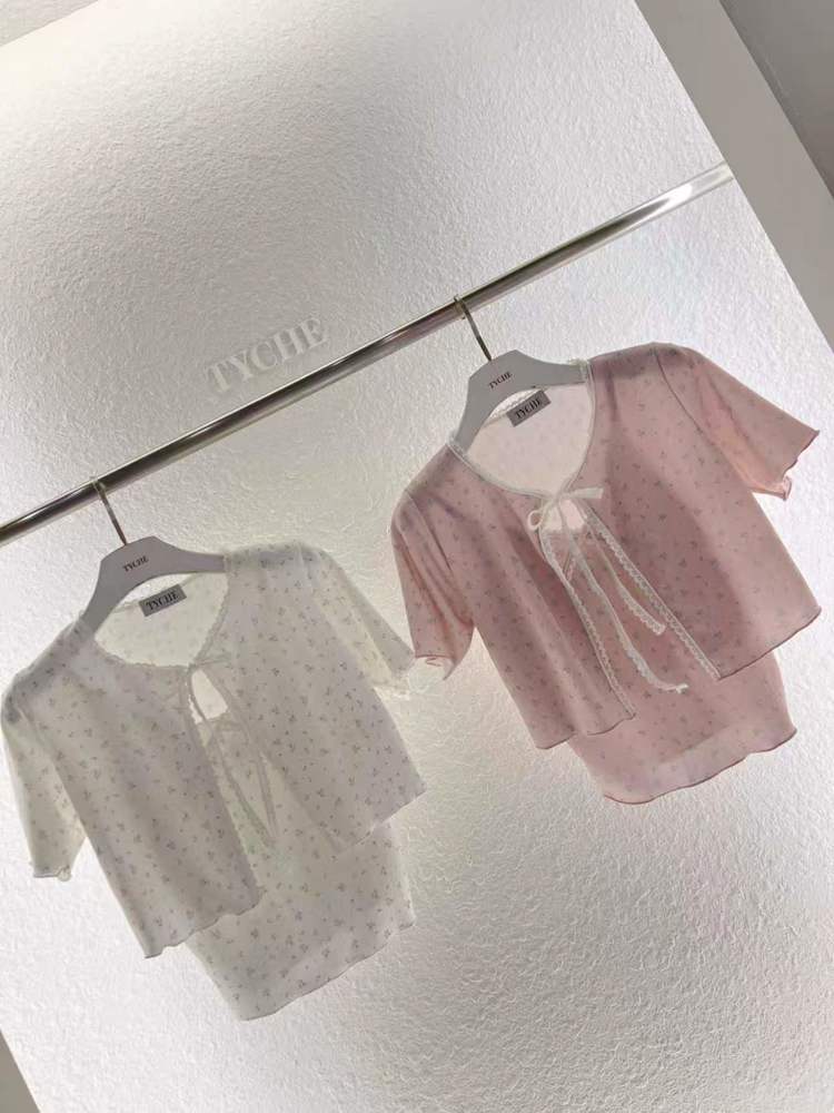 白色