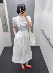 白色