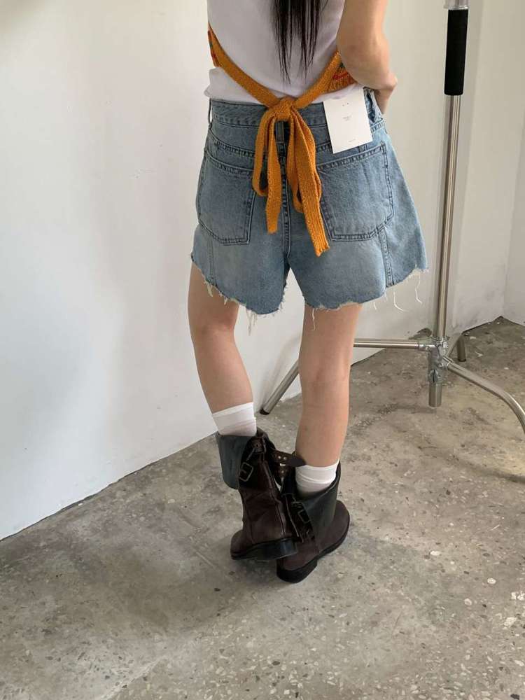 蓝色