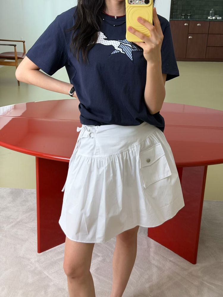 白色