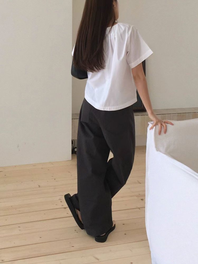 白色