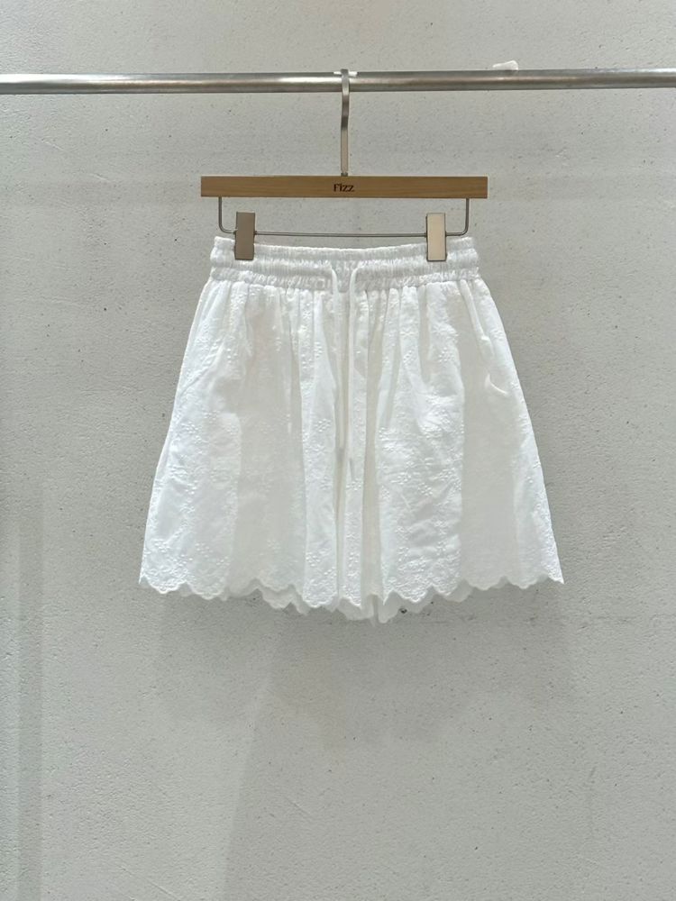 白色