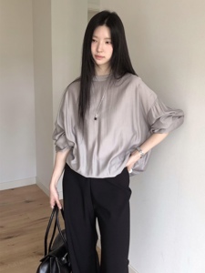 米灰色