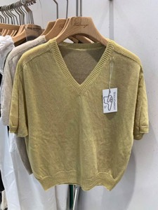 黄色