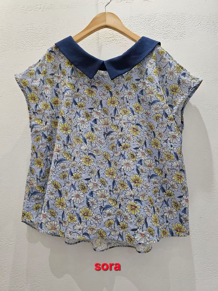 蓝色