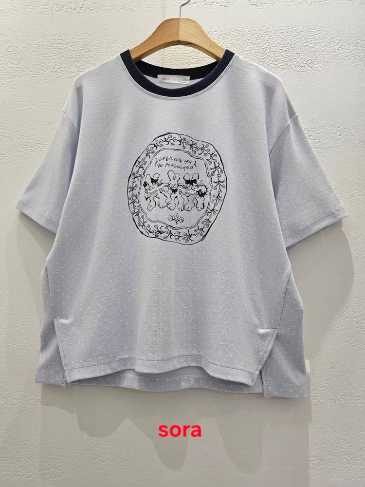蓝色