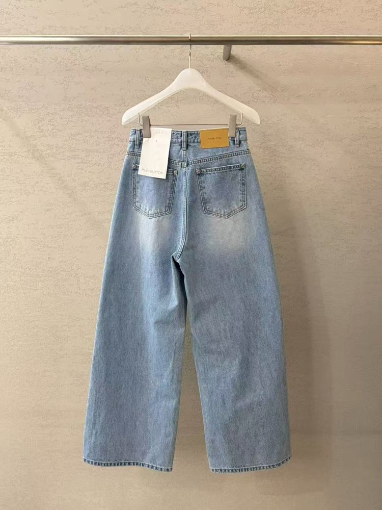 蓝色