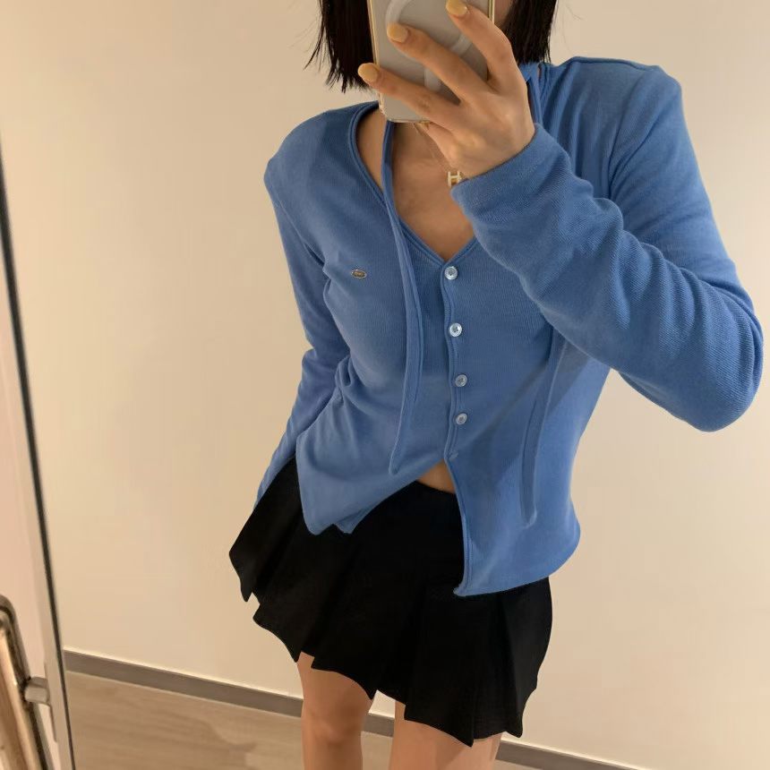 蓝色