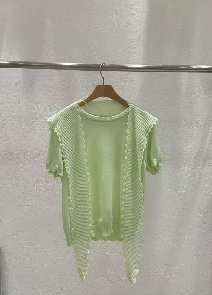 绿色