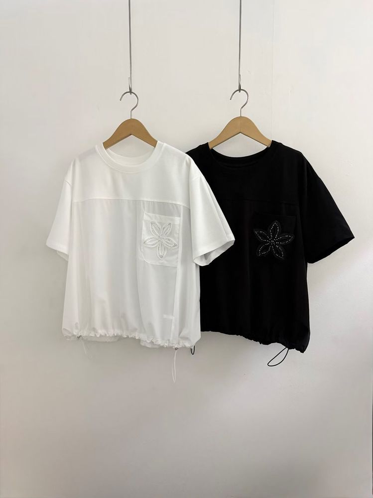 黑色