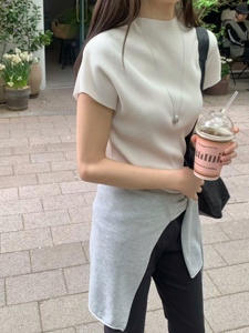 白色
