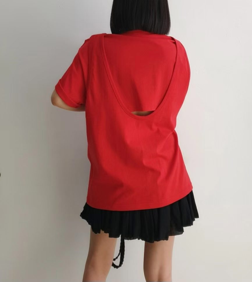 红色