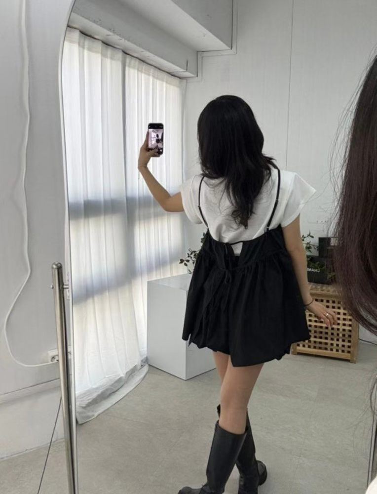 黑色