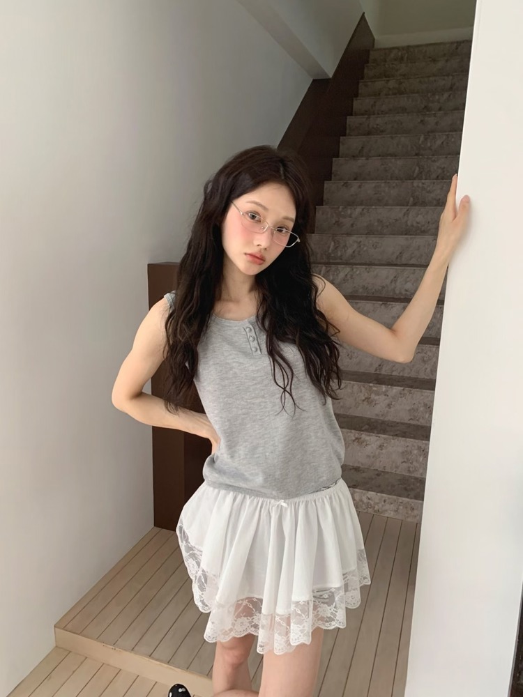 灰色
