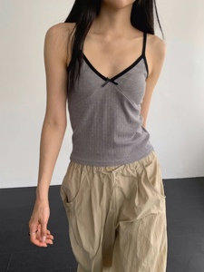 灰色