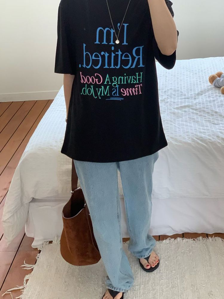 黑色