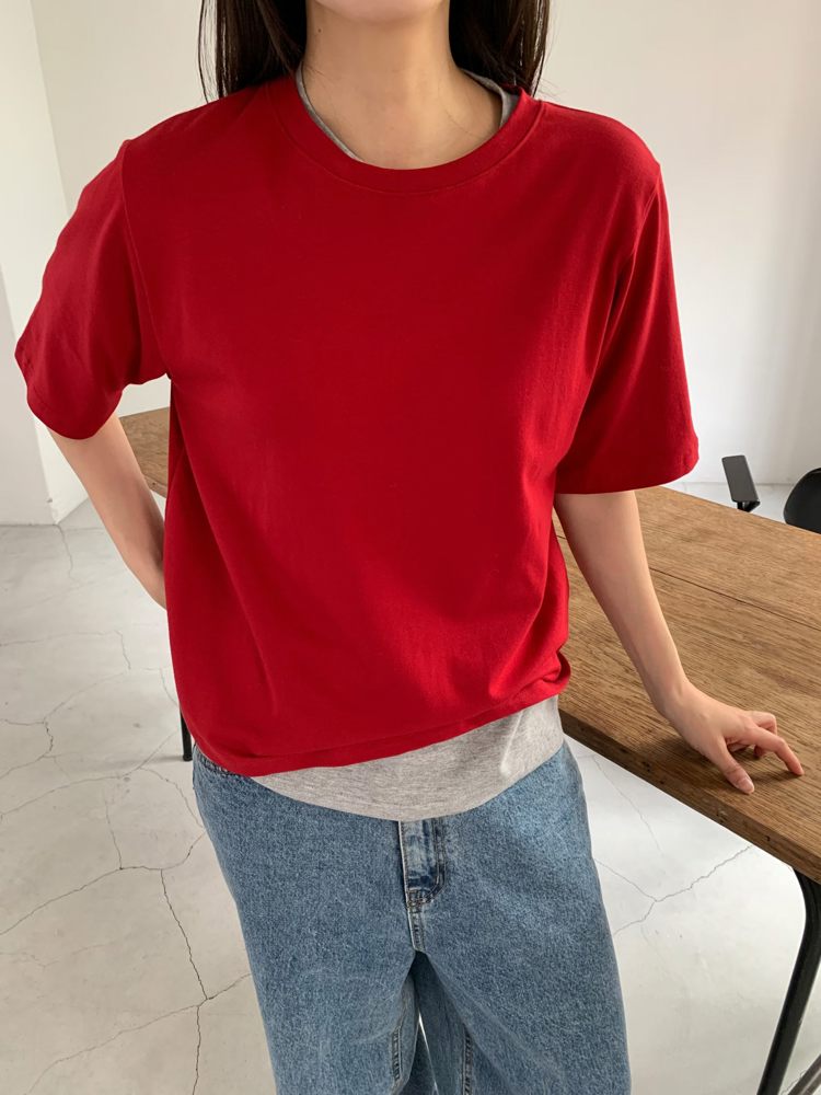 红色