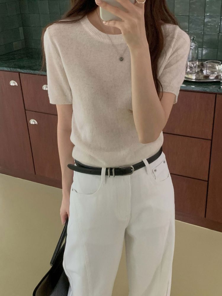 乳白色