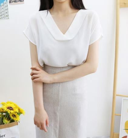 白色