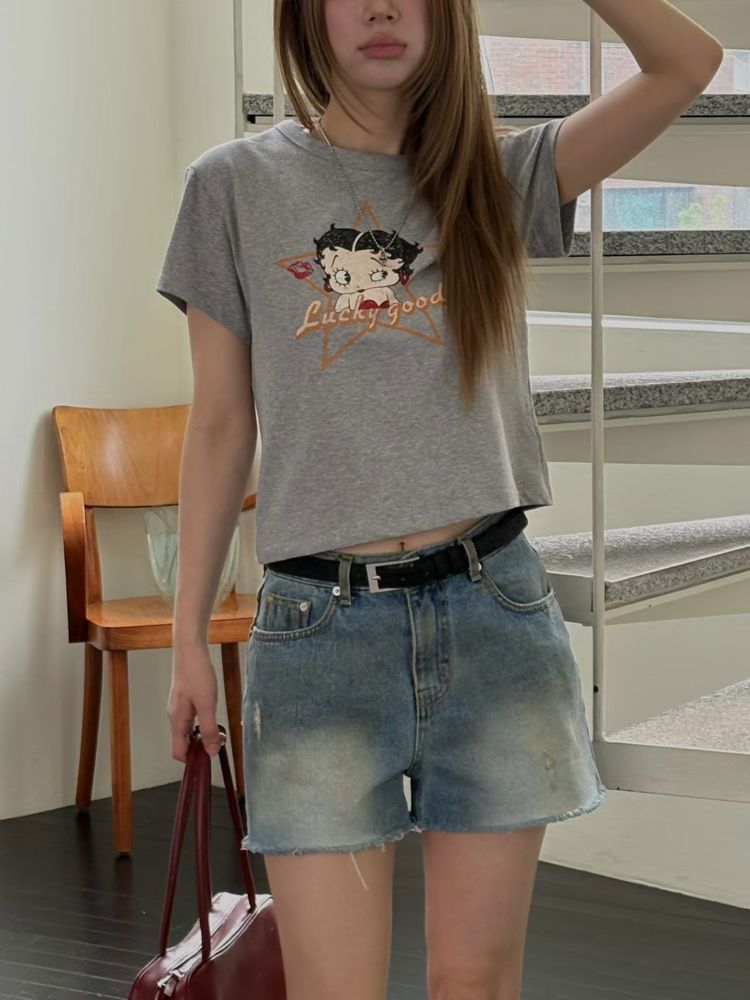 灰色