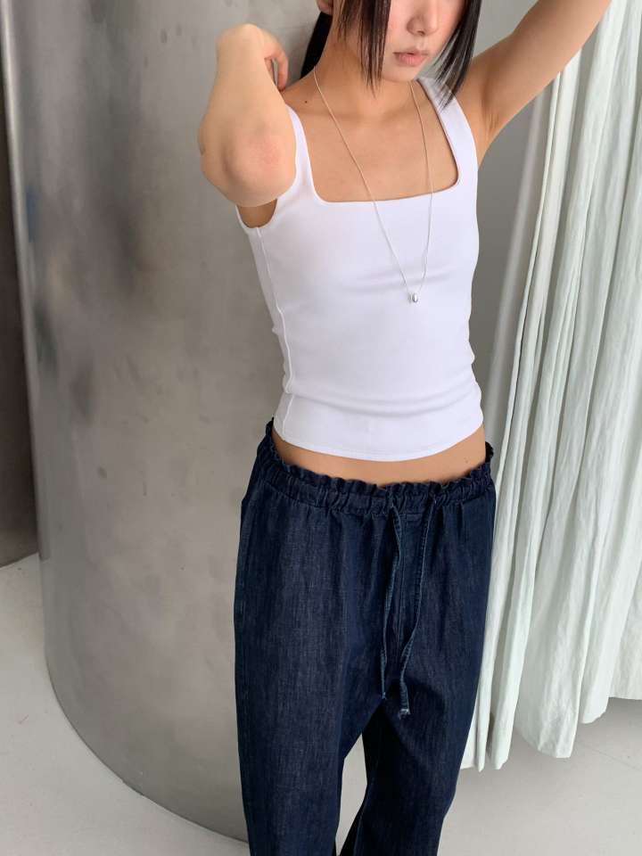 藏蓝色