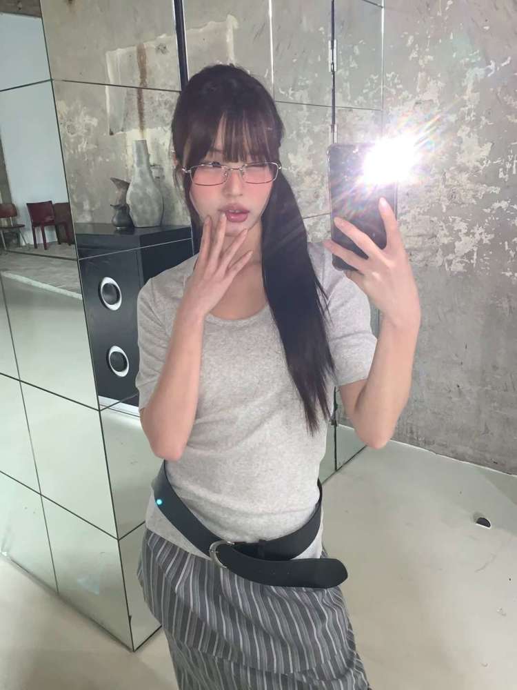 米灰色